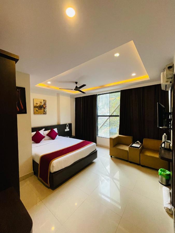 The Porch Inn Hotel/Service Apartments Bangalore Extérieur photo