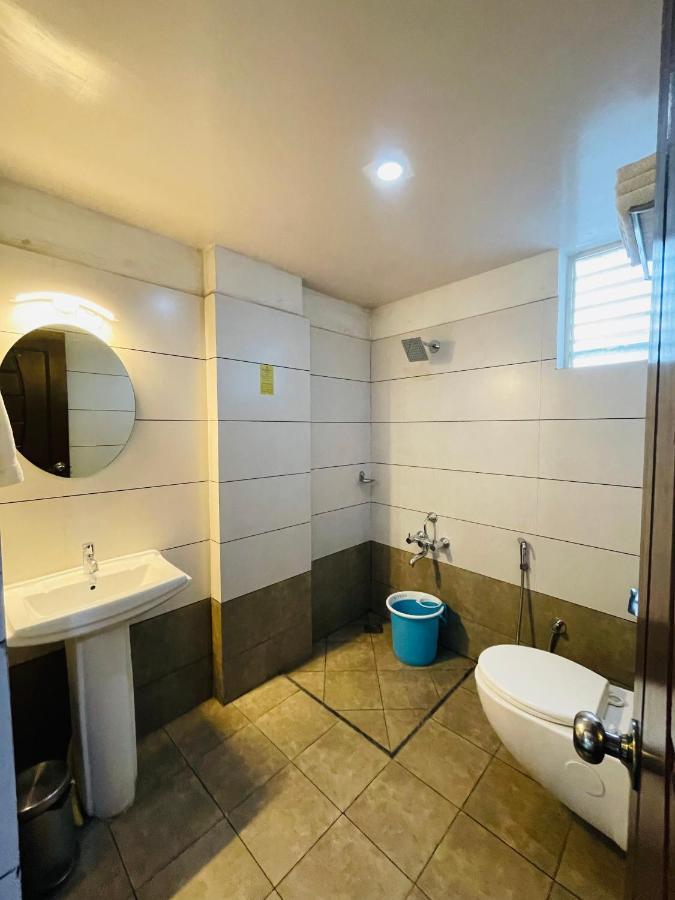 The Porch Inn Hotel/Service Apartments Bangalore Extérieur photo
