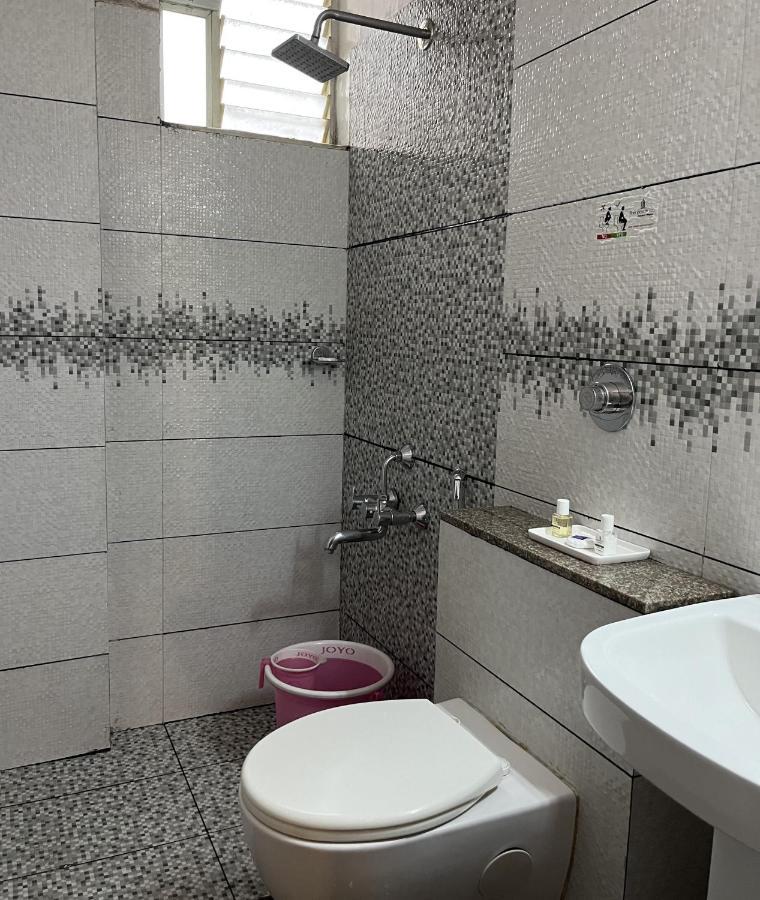 The Porch Inn Hotel/Service Apartments Bangalore Extérieur photo