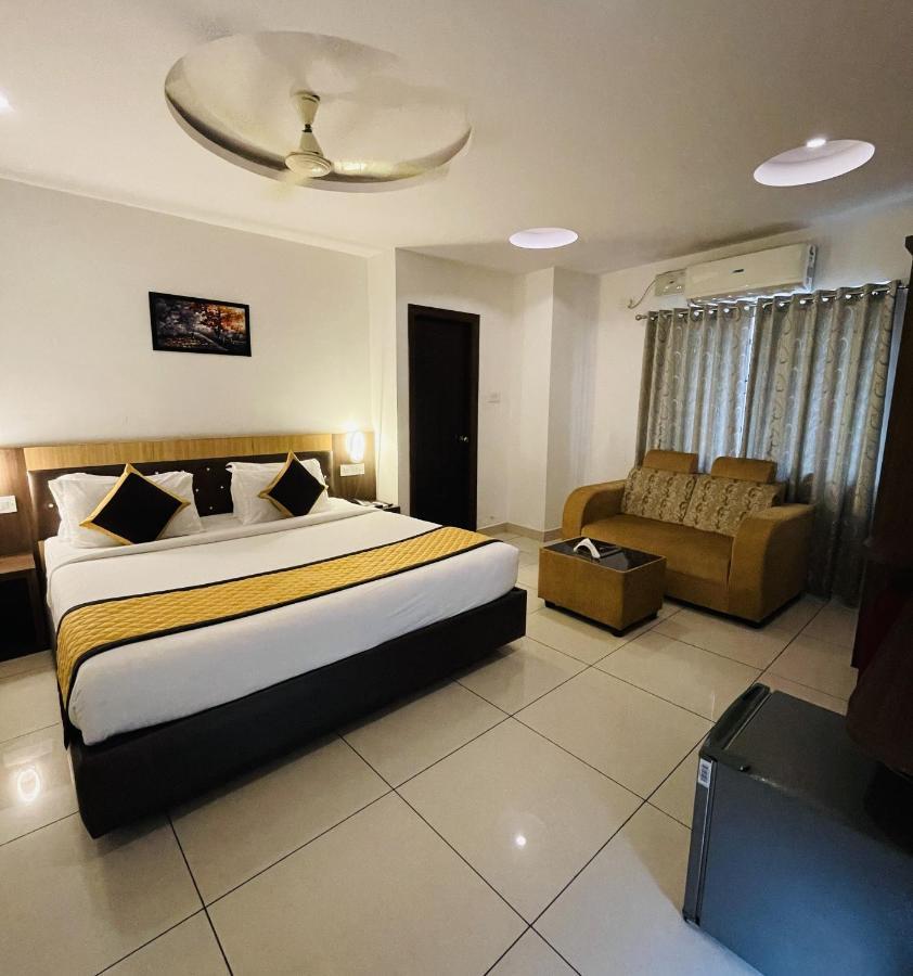 The Porch Inn Hotel/Service Apartments Bangalore Extérieur photo