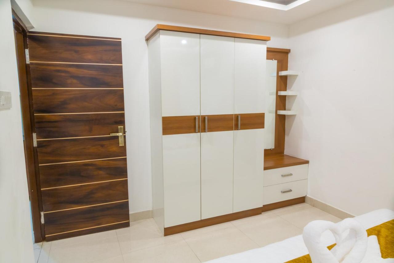 The Porch Inn Hotel/Service Apartments Bangalore Extérieur photo