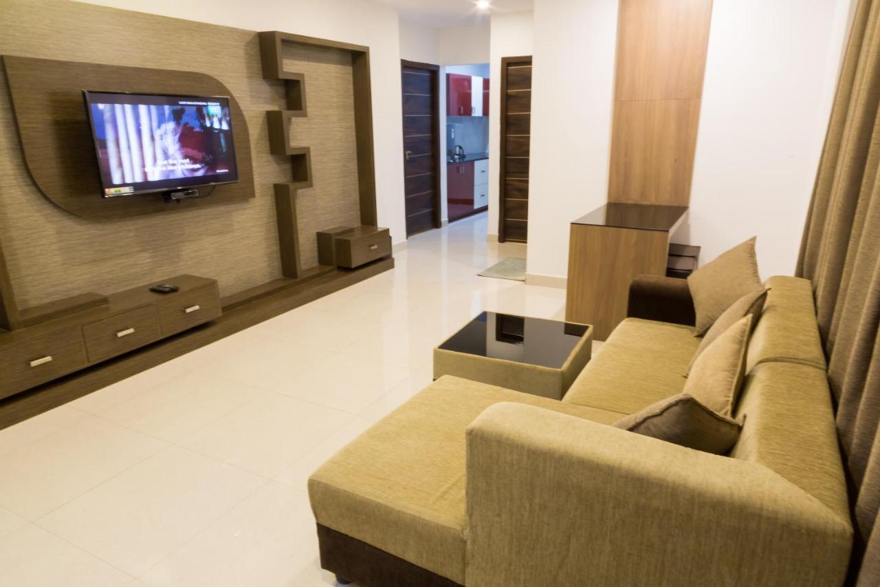 The Porch Inn Hotel/Service Apartments Bangalore Extérieur photo