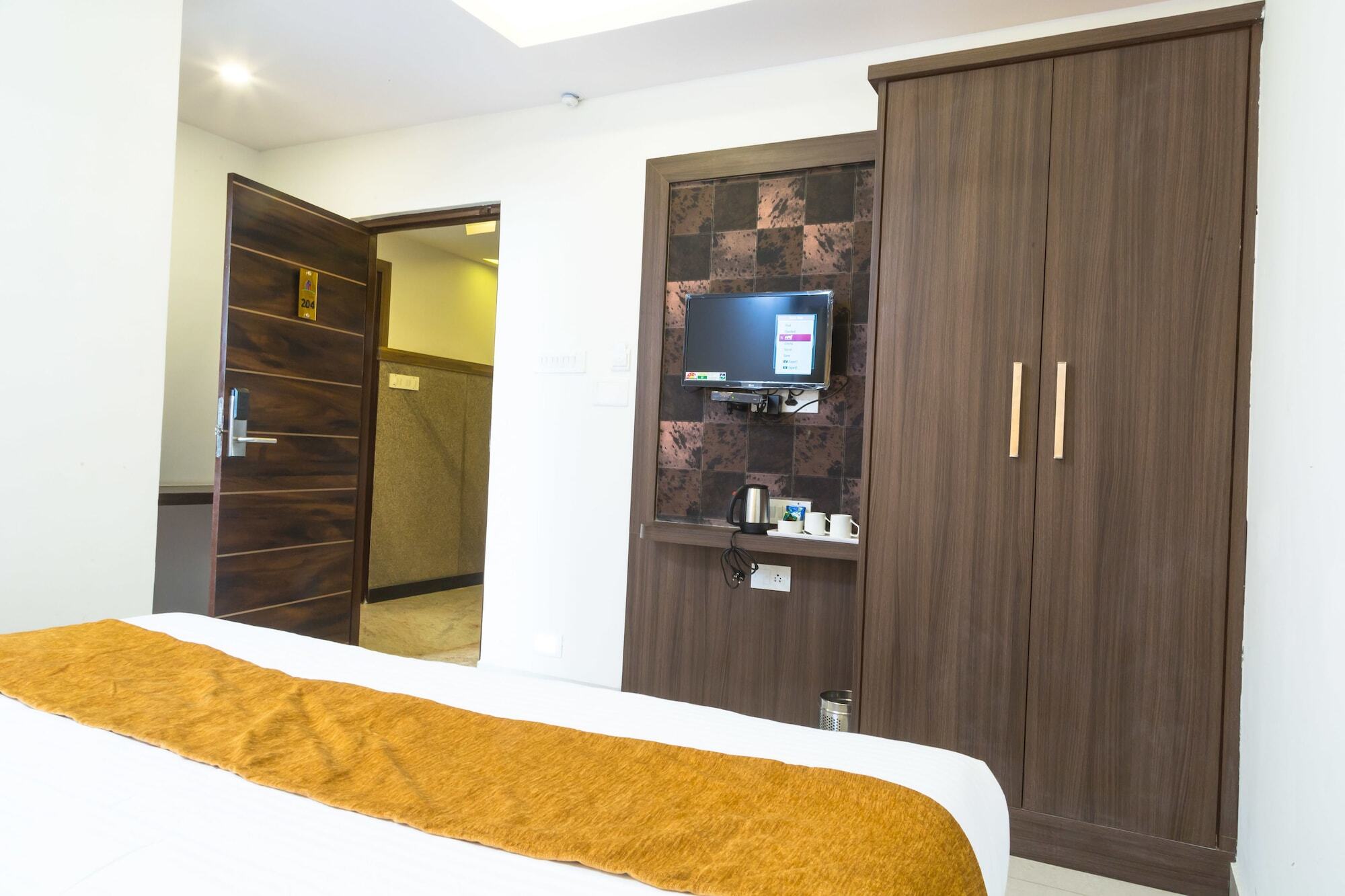 The Porch Inn Hotel/Service Apartments Bangalore Extérieur photo